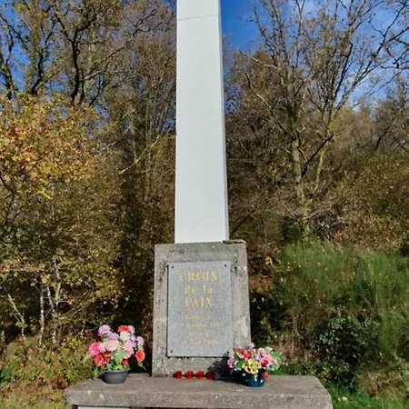 Ideal Au Calme ! Hadol